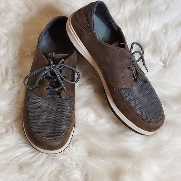 Olukai Makia Lace men's leather & textile Lace-up shoes - Picture 12 of 14